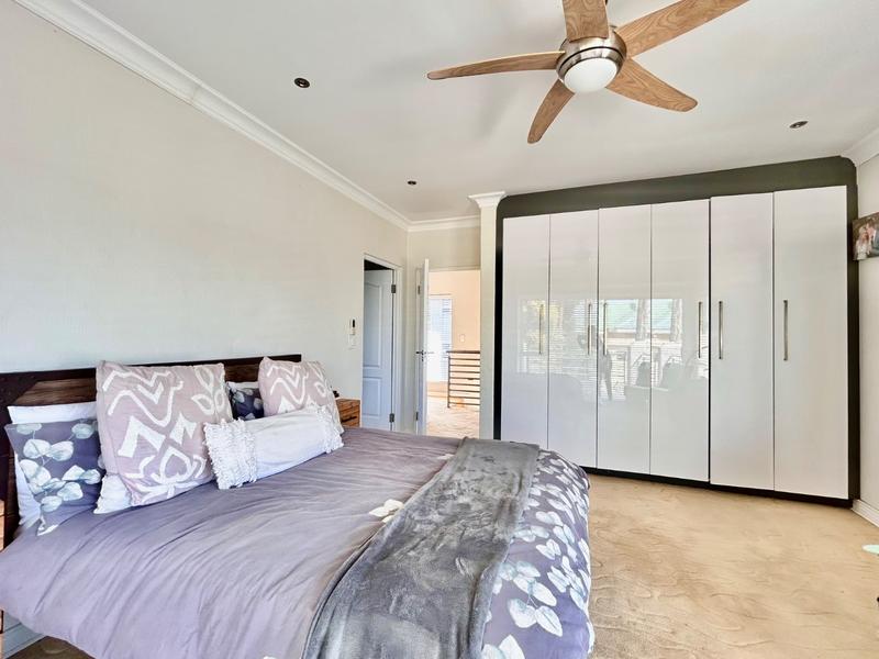 3 Bedroom Property for Sale in Caribbean Beach Club North West